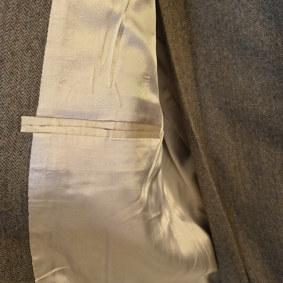 Oscar de la Renta 2 Piece Suit 44L 38W - Picture 4 of 11